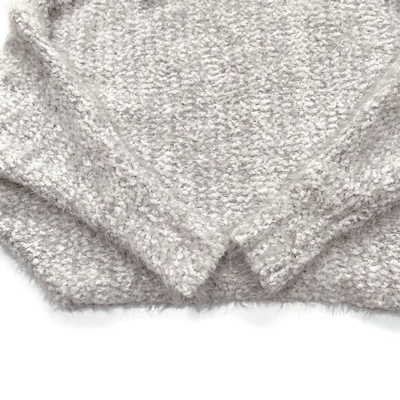 Urban Outfitters Ecote Fuzzy Eyelash Knit Cropped Sweater Boho Gray & White XS - Picture 6 of 10